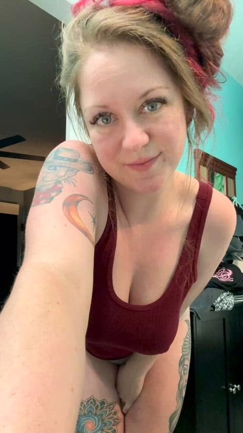 Big bouncy milf tits