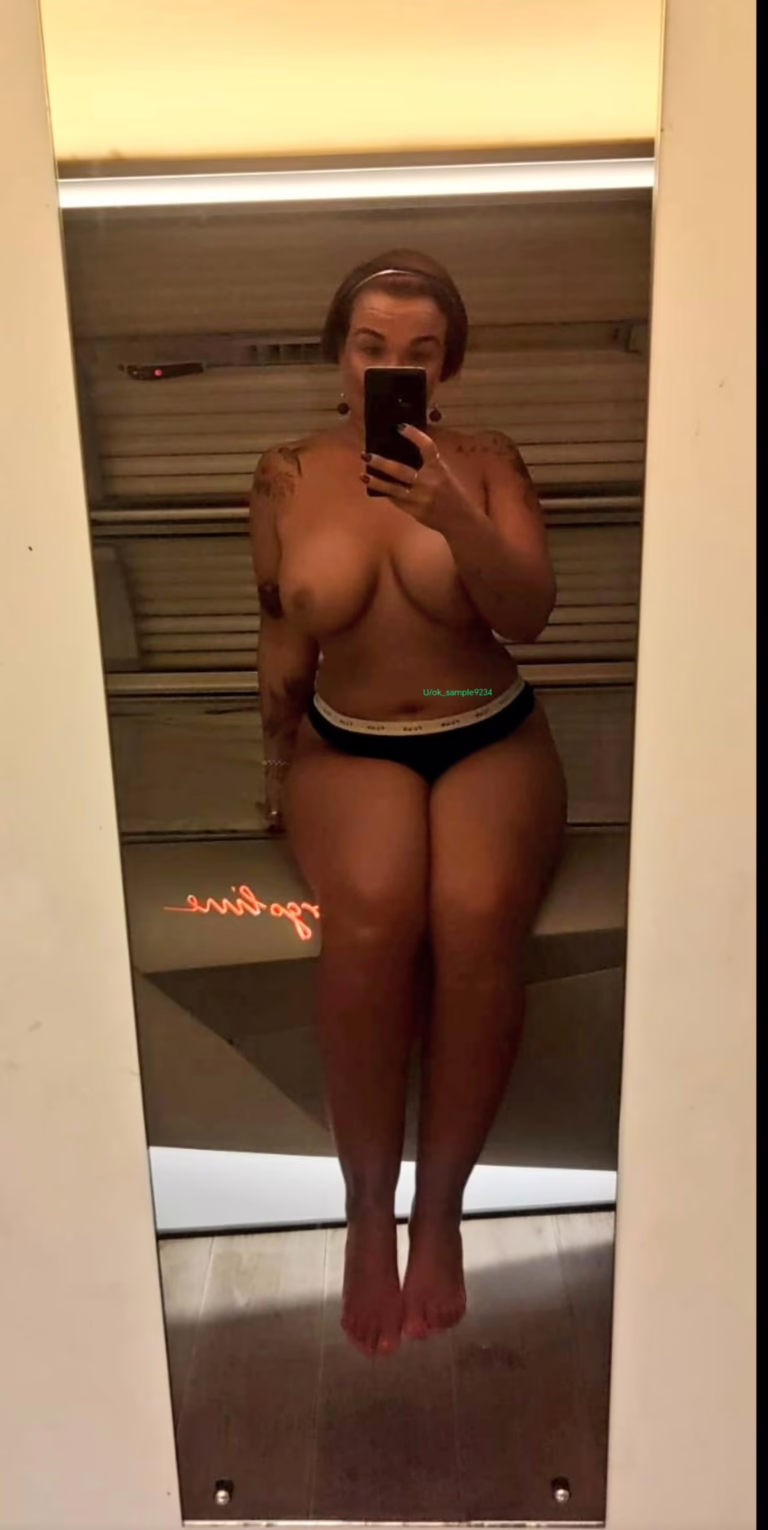 Curvy UK cougar 43 5ft tall xx