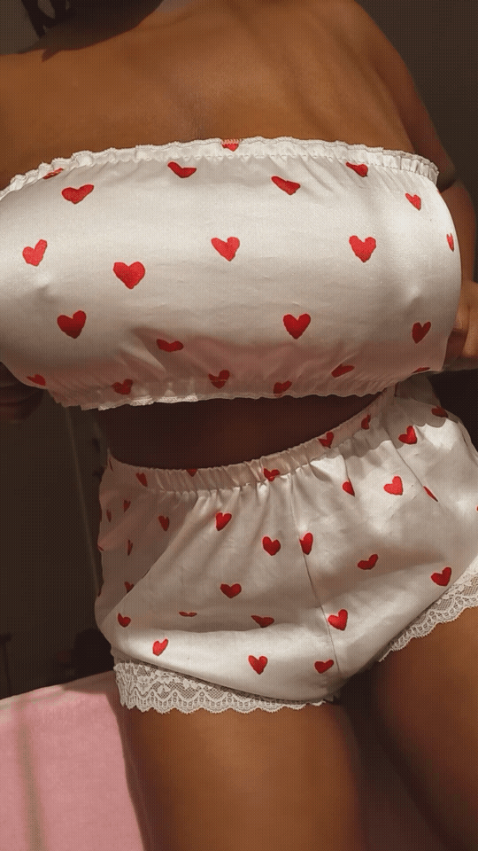 I love teasing you with my tits