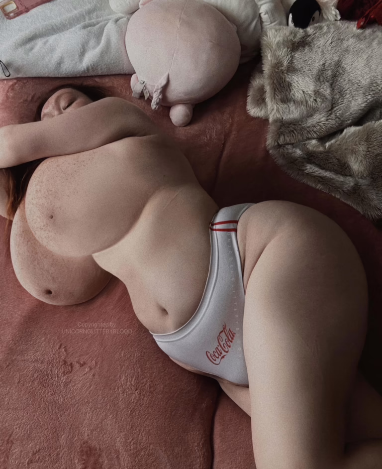 [OC]  i'm nervous about my tummy but fuck it.... i hope you like it!