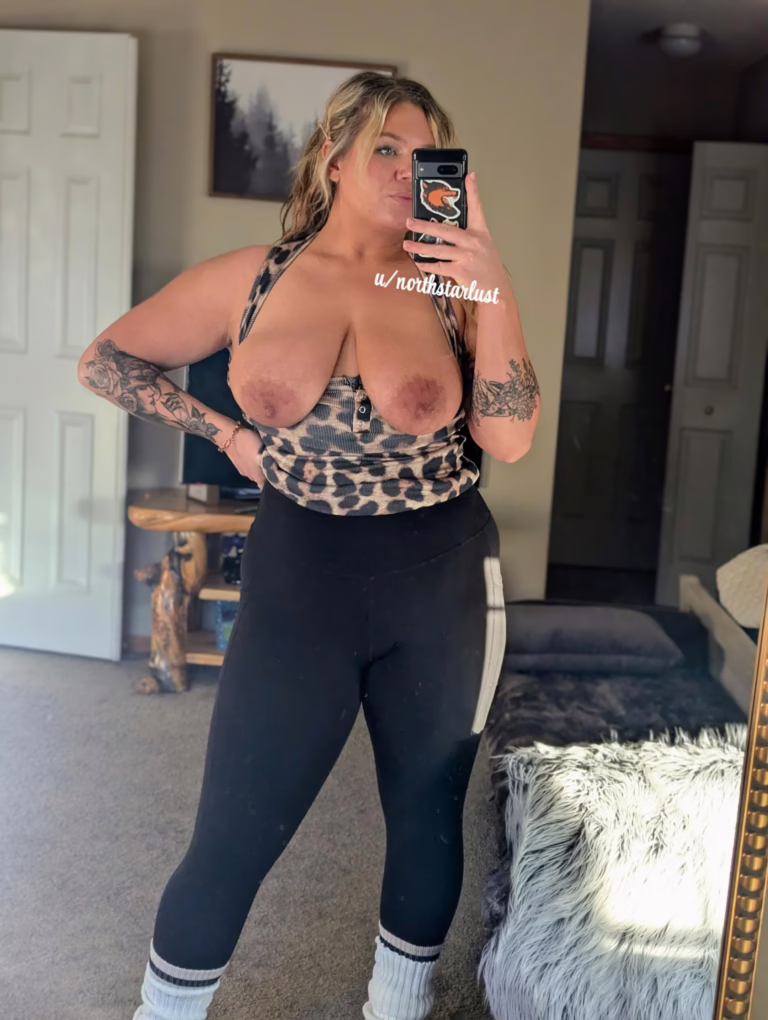 Sun's out, tit's out