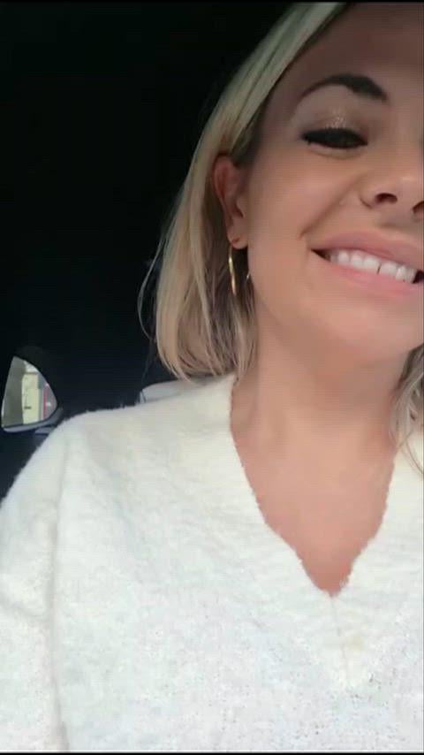 Big Boobs - Traffic Stopping Boobies... Think He Saw - Frankiefiestymilf 2 Big Boobs Traffic Stopping Boobies Think He Saw