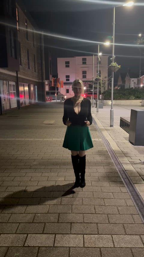 Big Boobs Weathers Finally Getting Warm Enough For More