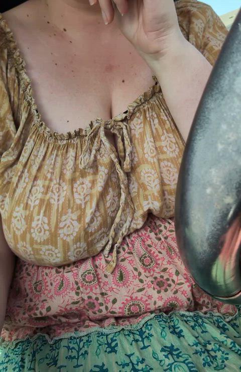 Big Boobs I Wonder If Anyone Saw Massive 80085