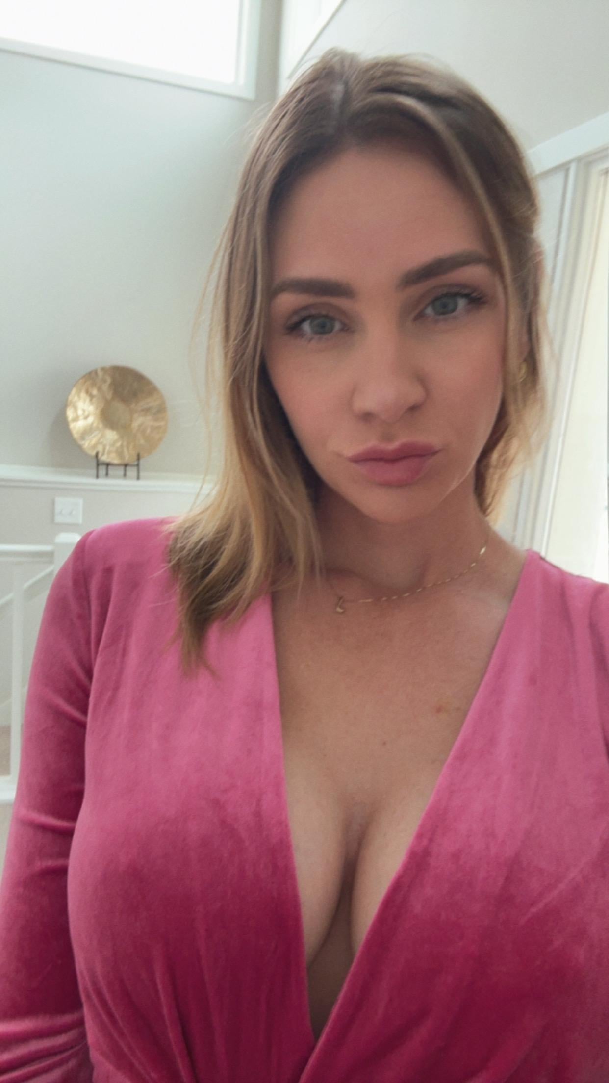 Big Boobs No Top Just Feels Better Sometimes