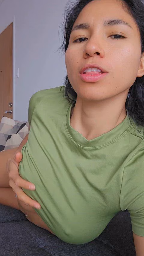Big Boobs – Perfect for sucking – Christinarioxox
