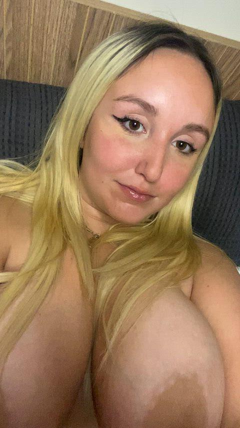 1778495875 685 Big Boobs Sweet And Refreshing Energy All Around