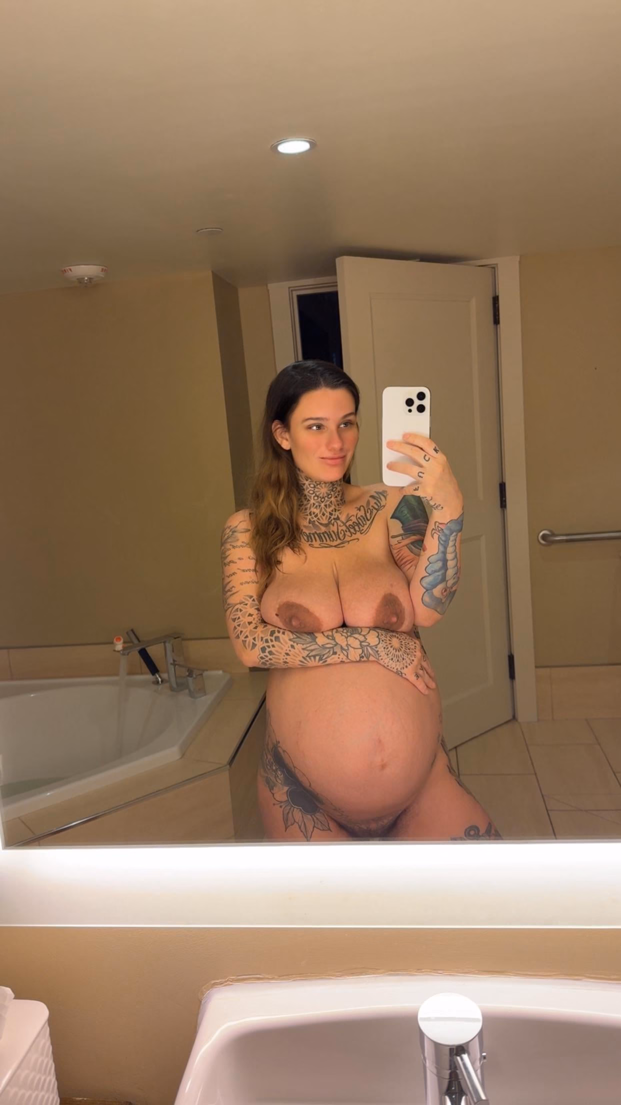 Big Boobs – What size do you think I am – Bustybunni2